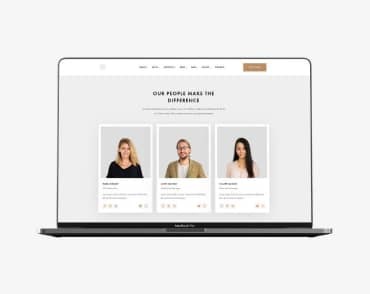 ноутбук с изображением сайта